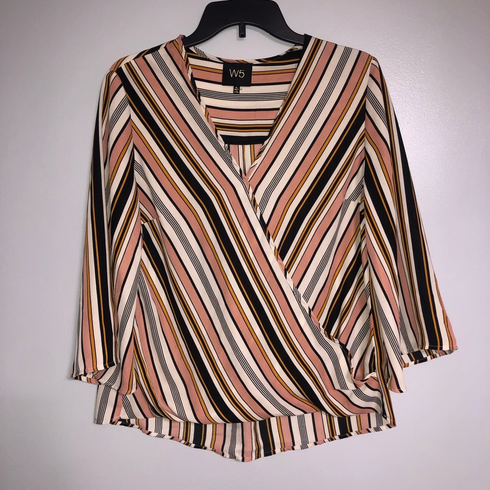 multicolored women’s blouse with mid length sleeve